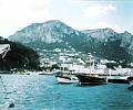 capri, vue depuis le port.jpg